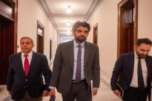 تحركات الانتقالي تضع النقاط على الحروف وتكشف حدود "حوارات الفنادق"