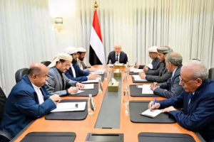 انقسام داخل مجلس القيادة حول محافظ حضرموت.. خلافات مستمرة وتعثر في التوافق