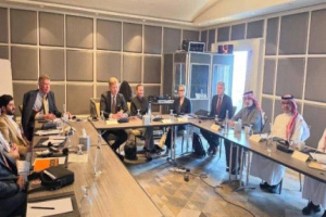 "من يفرض سردية الملف اليمني؟".. قراءة في تحوّل مسار التفاوض بين السعودية والحوثيين