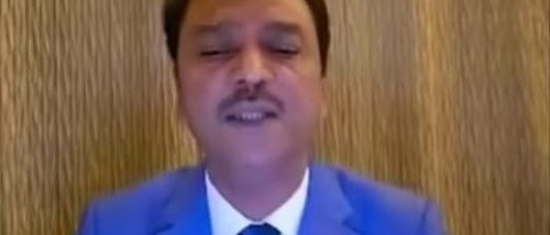 خنجر فادي باعوم في خاصرة المثلث.. عبارة "أهل القرية" تغضب الجنوبيين وتكشف أزمة خطاب