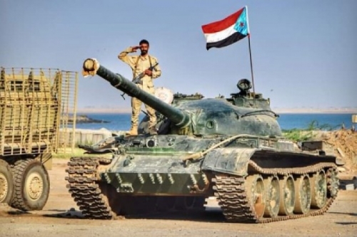 الإمارات اليوم: القوات الجنوبية تلاحق الحوثيين بالهزائم