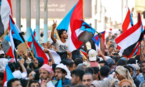 برلماني جنوبي : هل يعتبر قيام أي مواطن بالمطالبة براتبه انقلابا 