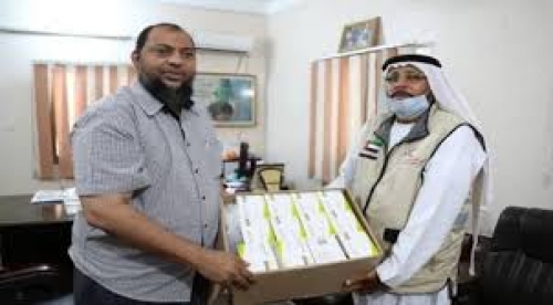 الهلال الاحمر الاماراتي يسلم أدوية نوعية لمؤسسة أمراض القلب الخيرية بالمكلا