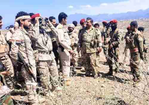 القائدان البيحاني والربيعي يؤديان واجب العزاء لأسرة الشوبجي ويتفقدان جبهات القتال بالضالع