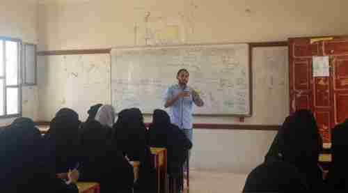 خليفة الإنسانية تنظم دروس تقوية في ثانوية الزهراء بحديبو