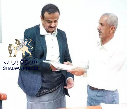 سلطة شبوة تنتزع أملاك المواطنين وتملكها لفاسديها