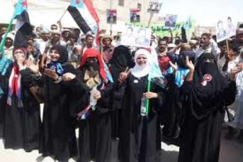 ‏صوت الجنوبيات يعلو إصرار على الحق في ساحة العروض