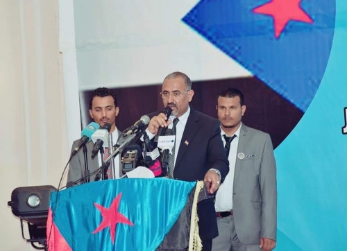 قيادي في الانتقالي : طرف ثالث يدلس تصريحات ويفبرك الإشاعات لضرب الجبهة الداخلية.