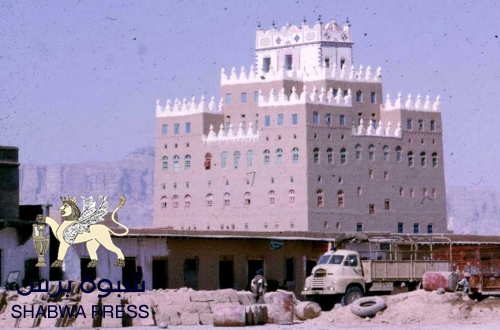 سياسي عدني : الأعزاء في شبوة.. خيرنا في وحدة صفوفكم وبؤسنا في غير ذلك