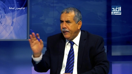 محام جنوبي يعلن عن مقاضاة وزير الاعلام اليمني ومستشار رئاسي بسبب اساءات إعلامية