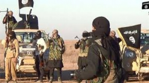 اصابة قيادي في تنظيم القاعدة ضمن قوات الشرعية بأبين ونقله لعتق لتلقي العلاج