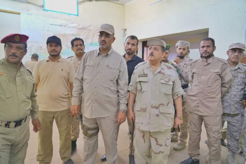 الرئيس القائد عيدروس الزُبيدي يتفقد سير العمل بهيئة العمليات العسكرية للقوات المسلحة الجنوبية