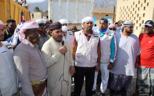 رئيس انتقالي سقطرى يثمن الدور الإنساني لـ خليفة الإنسانية بالجزيرة