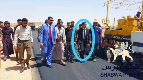 وكيل محافظة شبوة يستجلب طفل من محافظة اب اليمنية مرافق خاص ومدير لمكتبه