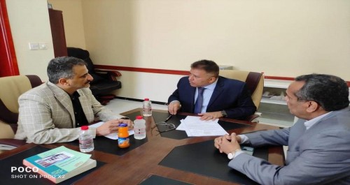 وقف أمام أوضاع السجناء.. أول لقاء للنائب العام مع محافظ عدن