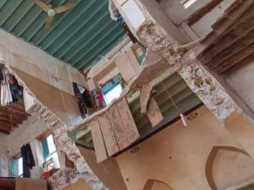 وفاة شخص وإصابة آخرين أثر أنهار منزل في مدينة المكلا