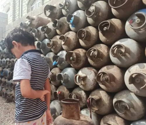 خنقوا عدن وقتلوها بالأزمات.. آخرها أزمة غاز منزلي