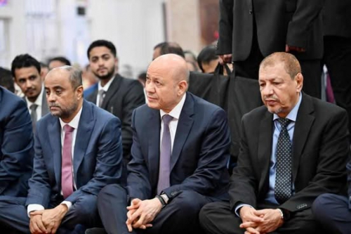 ركعتان في المعاشيق.. والعاصمة تغلي!