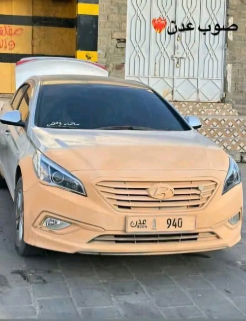 وفاة أربعة شبان داخل سيارتهم بمحافظة لحج في ظروف غامضة