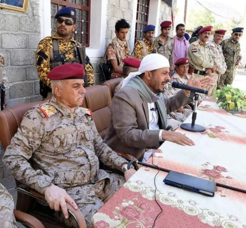 المعونات السعودية تباع في السوق السوداء ..كيف أصبحت "سيئون" سوقا سوداء لفساد حكومة الشرعية