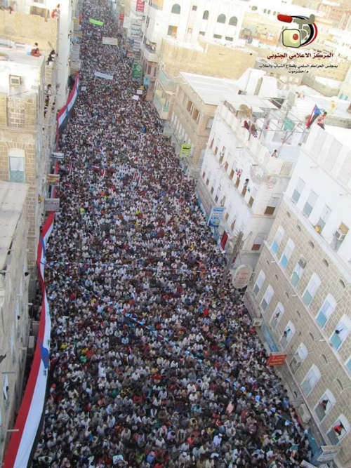 سيدة حضرمية : حضرموت هي الجناح الآخر للعاصمة عدن ولن تكون إلا جنوبية