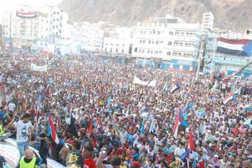 86 من المناصب والمقادمة الحضارم يباركون قرار الزبيدي بإعلان الإدارة الذاتية .