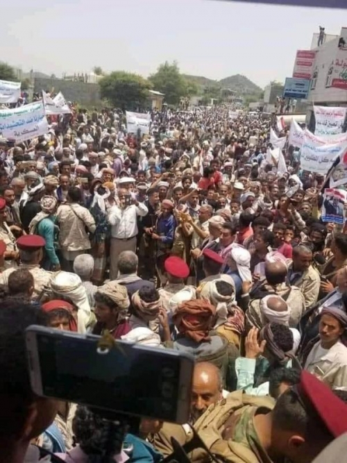 تعز : مسيرة حاشدة في الحجرية ترفض مخططات الاخوان الإرهابيون في المحافظة