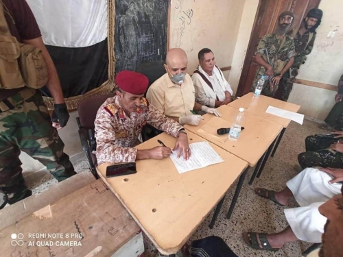 ضباط وأفراد اللواء 35 مدرع يرفضون تسليم قيادة اللواء للشمساني