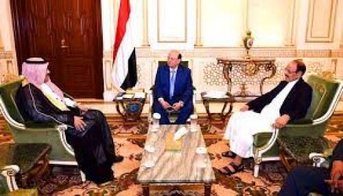 سلمان: السعودية والشرعية تحشد كل امكانيتها السياسية والعسكرية لكسر الانتقالي