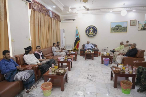 الرئيس القائد عيدروس الزُبيدي يستقبل جموع المهنئين بمناسبة عيد الأضحى المُبارك