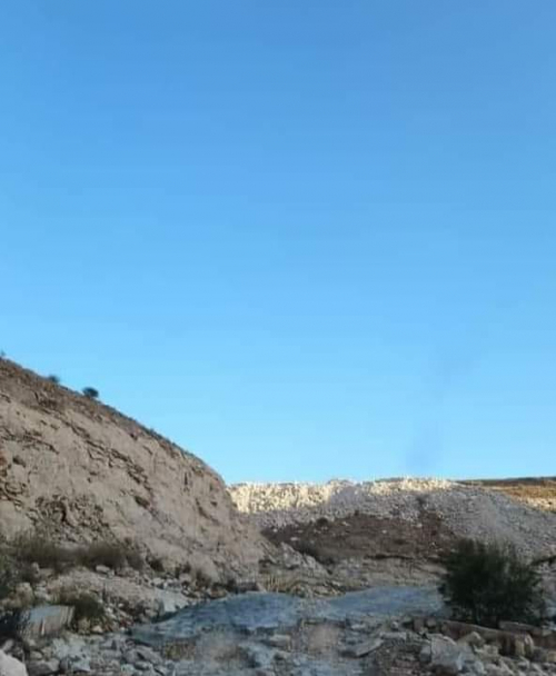 انتقالي شبوة يرمم طريق عقبة "باراح" بين مديريتي "الطلح وجردان"