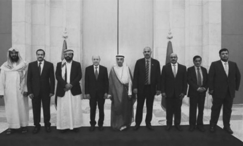 أكاديمي سعودي: الرئاسي اليمني يبدي مرونة والحوثيون يرفضون