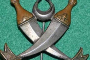 الرفاق يستدرجون العدني الذكي من بعثة دراسية في الهند للعودة وقتله وتسليم ملابسه لأسرته