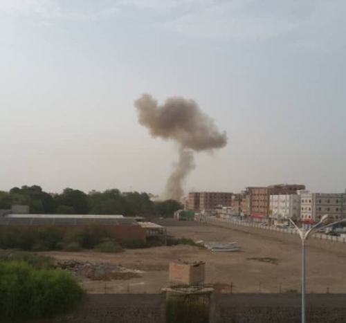 غارات جوية سعودية على معاشيق سبقها تهديدات عن التحالف 