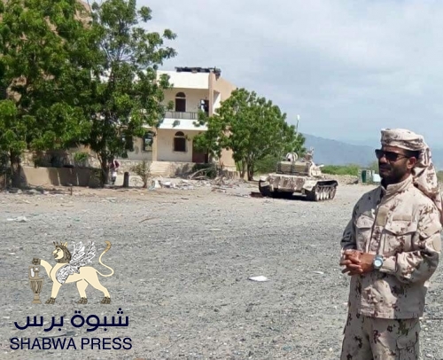 عـاجـل : سقوط معسكر الشرطة العسكرية بأبين بأيد الحزام الأمني الجنوبي 