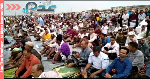 خطيب العيد في ساحة إعتصام العسكريين يؤكد على مشروعية الانتفاض لإستعادة الحقوق