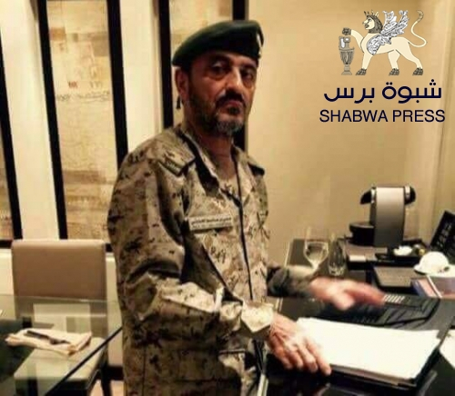 اللواء الحارثي: لا حكومة قبل عودته..سفر هادي يتيح الفرصة لتفجير الوضع العسكري 