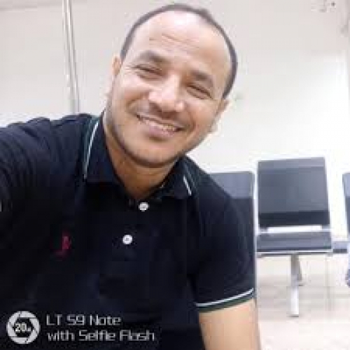 وكلا العيسي السياسيين بحضرموت : قاتل وقاطع طريق مطلوب للعدالة و سارق وقود ومحروقات  .