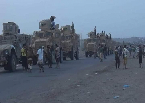 بعد ساعات من تعليق مفاوضات الرياض.. الانتقالي يدفع بتعزيزات عسكرية الى ابين