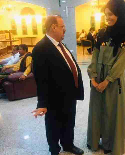 الجلوس السياسي مع البركان أقل خطراً من الجلوس مع علي محسن الأحمر