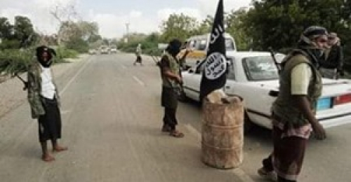 القاعدة تغادر شبوة الى أبين عقب تحريرها من قبل القوات الجنوبية