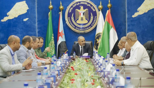 الرئيس الزُبيدي يترأس اجتماعا للجنة المجلس الانتقالي للإغاثة والأعمال الإنسانية