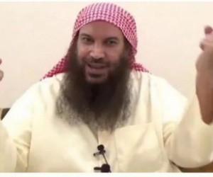 الكويت تفصل مطوع سلفي متصهين من الامامة وتطرده من سكنه