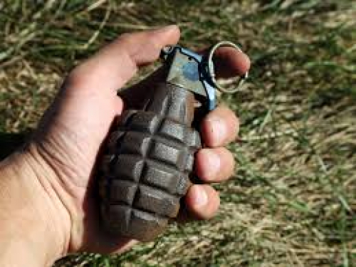 القبض على زوج اختطف زوجته هدد بتفجير قنبلة يدوية