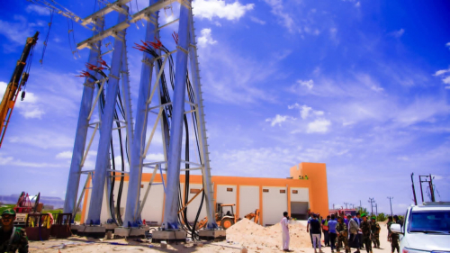 بدء التشغيل التجريبي للمحطة الشمسية الإماراتية في عتق