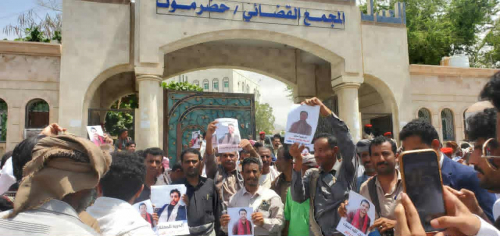 موعدنا في المكلا غدا.. لنصرة المناضل المظلوم أحمد قردع ورفاقه