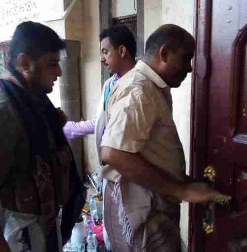 محافظ أبين ومدير أمنها يهربان إلى شبوه في ثلاجـة أسماك 