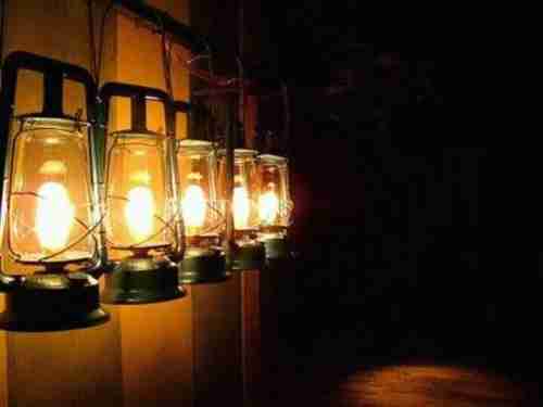 المجلس الانتقالي يقدم حول عـاجلة لحل مشكلة إنقطاع الكهرباء في عدن ومحافظات الجنوب 