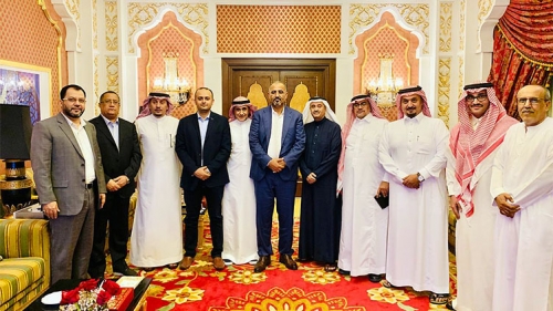 عيدروس الزبيدي يدعو الامراء والسلاطين للعودة الى الجنوب