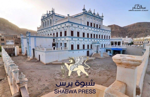 نجاة نائب مدير أمن تريم من محاولة إغتيال بعبوة ناسفة زرعت في سيارته 